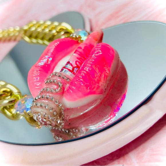 Barbie Necklace - Picture 4 of 7